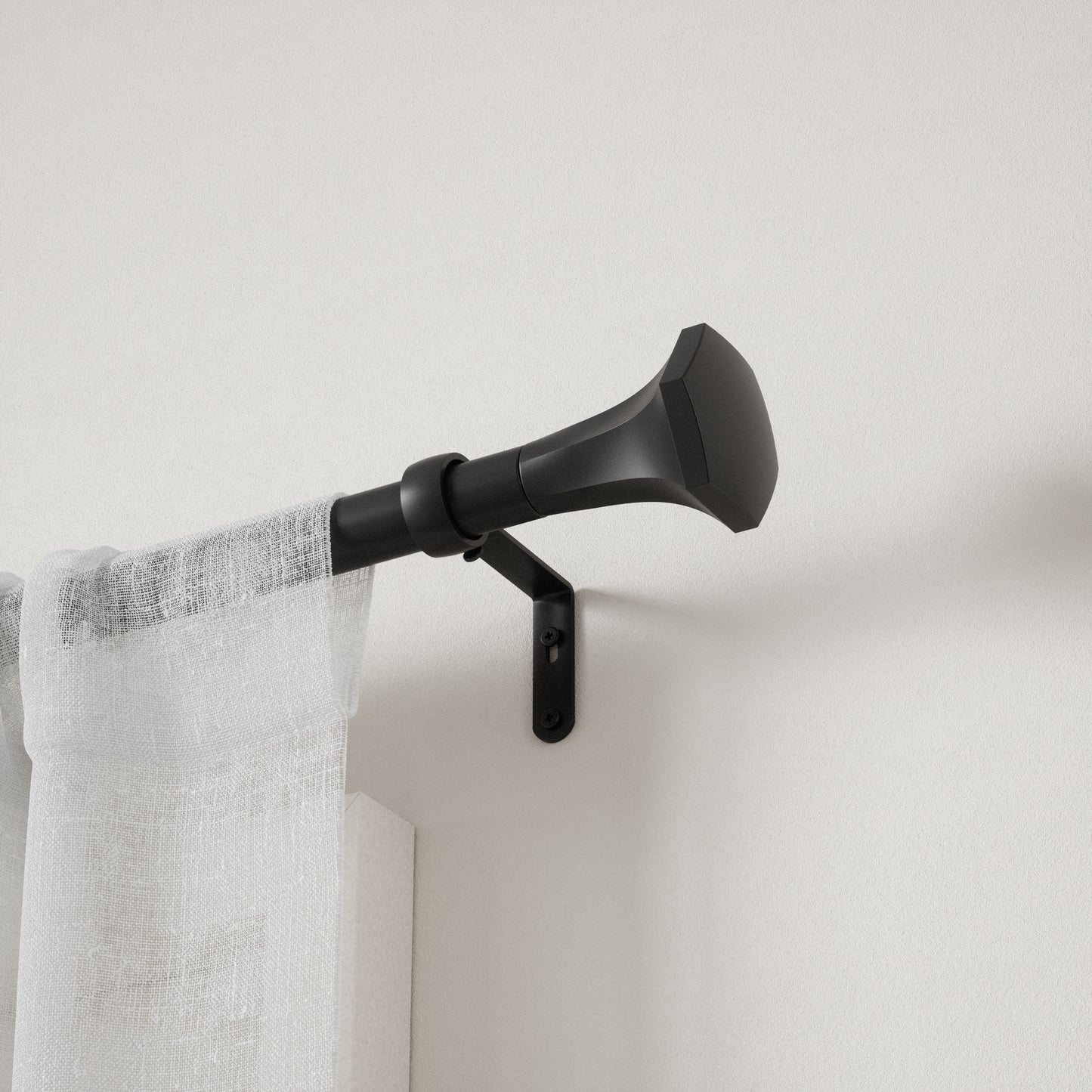 Sita Expandable Curtain Rod