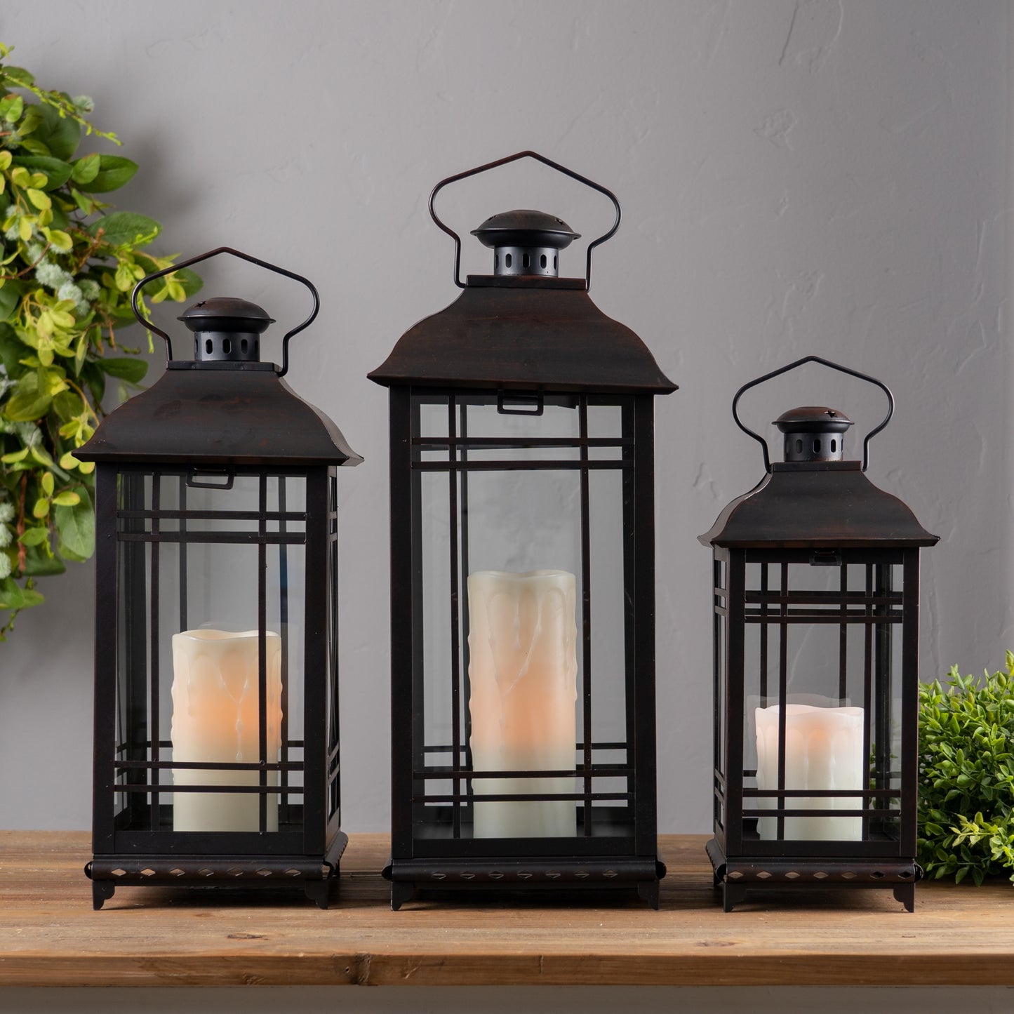 Traditional Black Metal Lantern Set