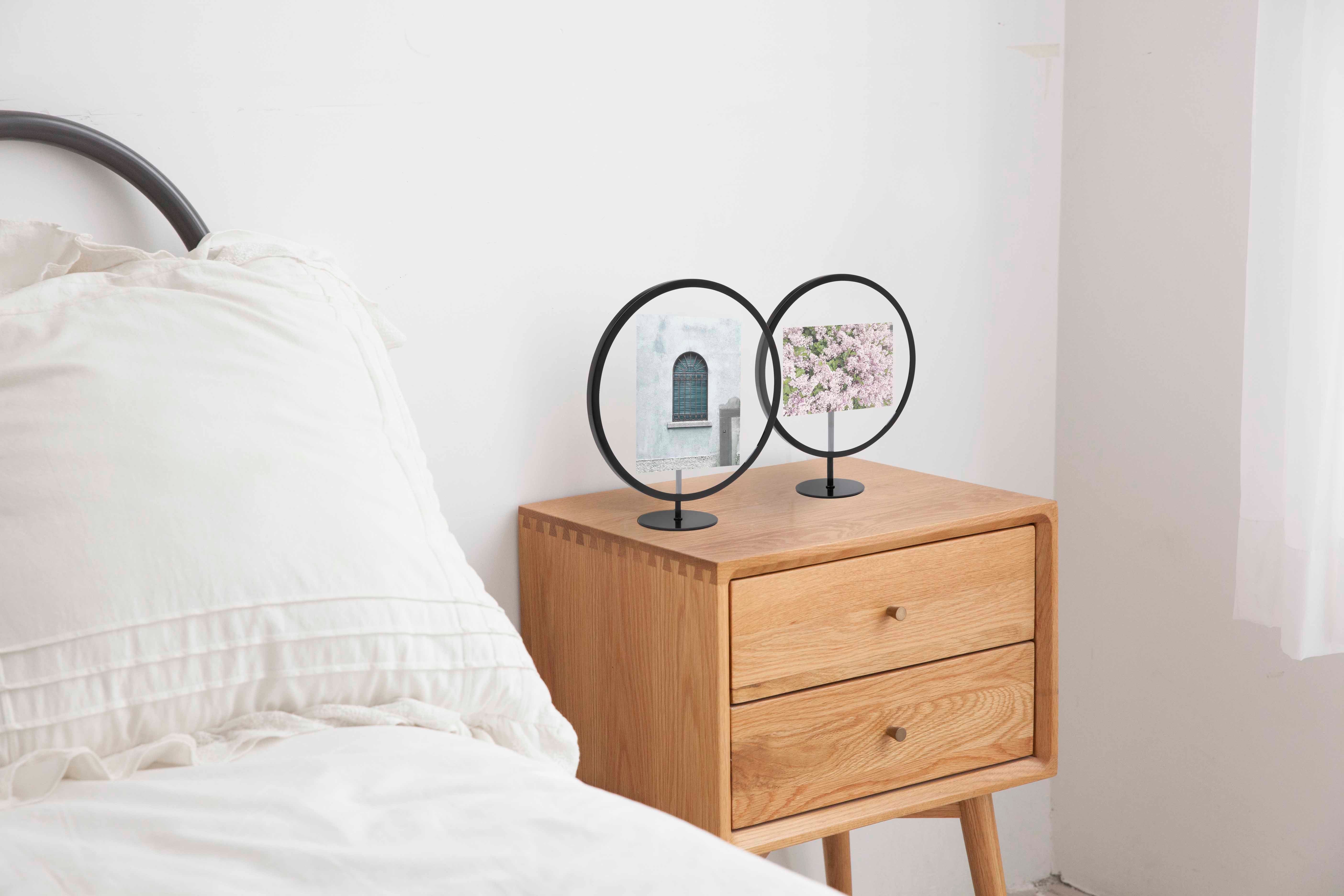 Infinity Round Picture Frame