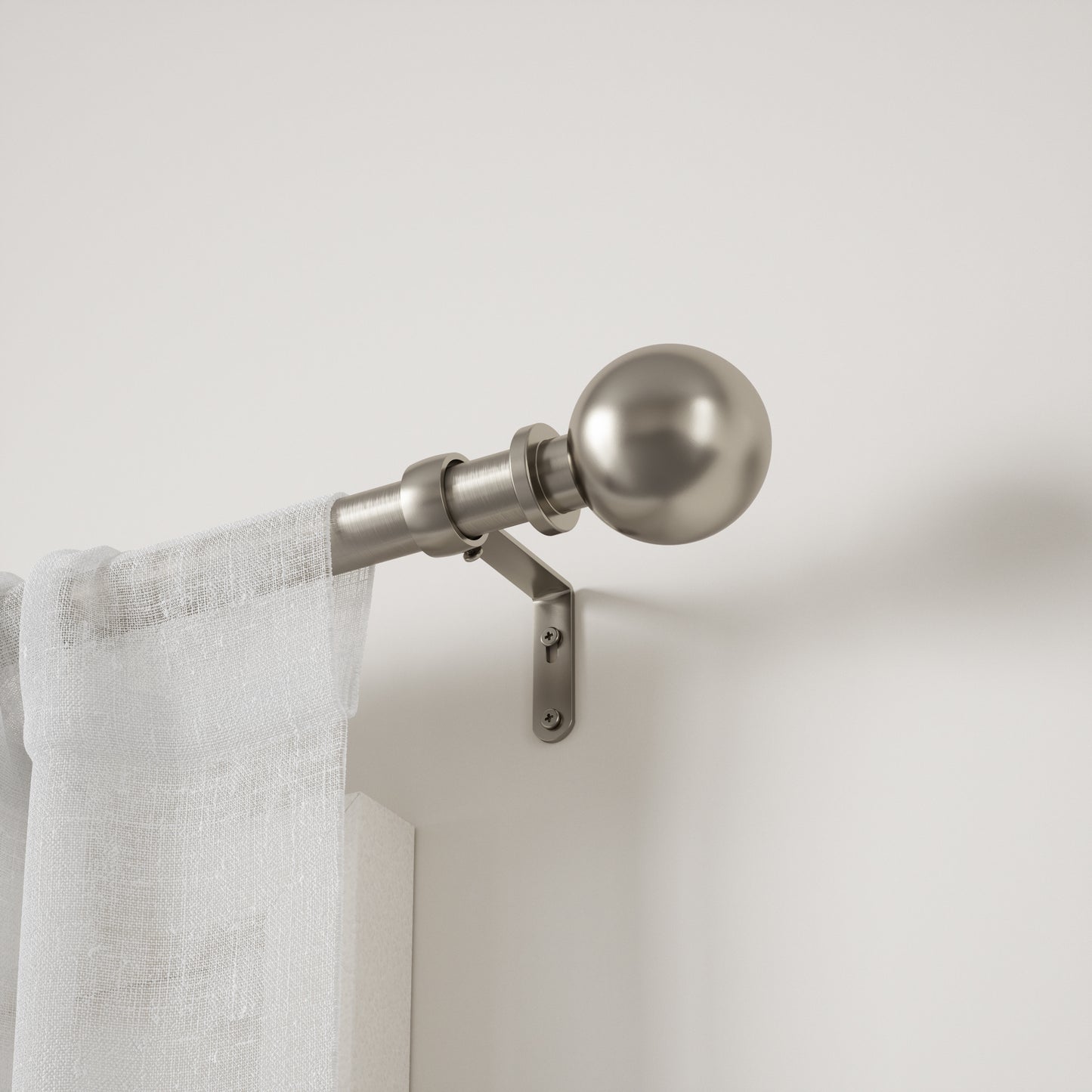 Bolas 1" Expandable Curtain Rod