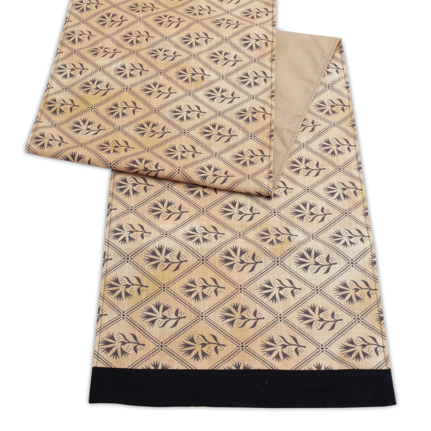 Geometric Floral Patterned Table Runner Set