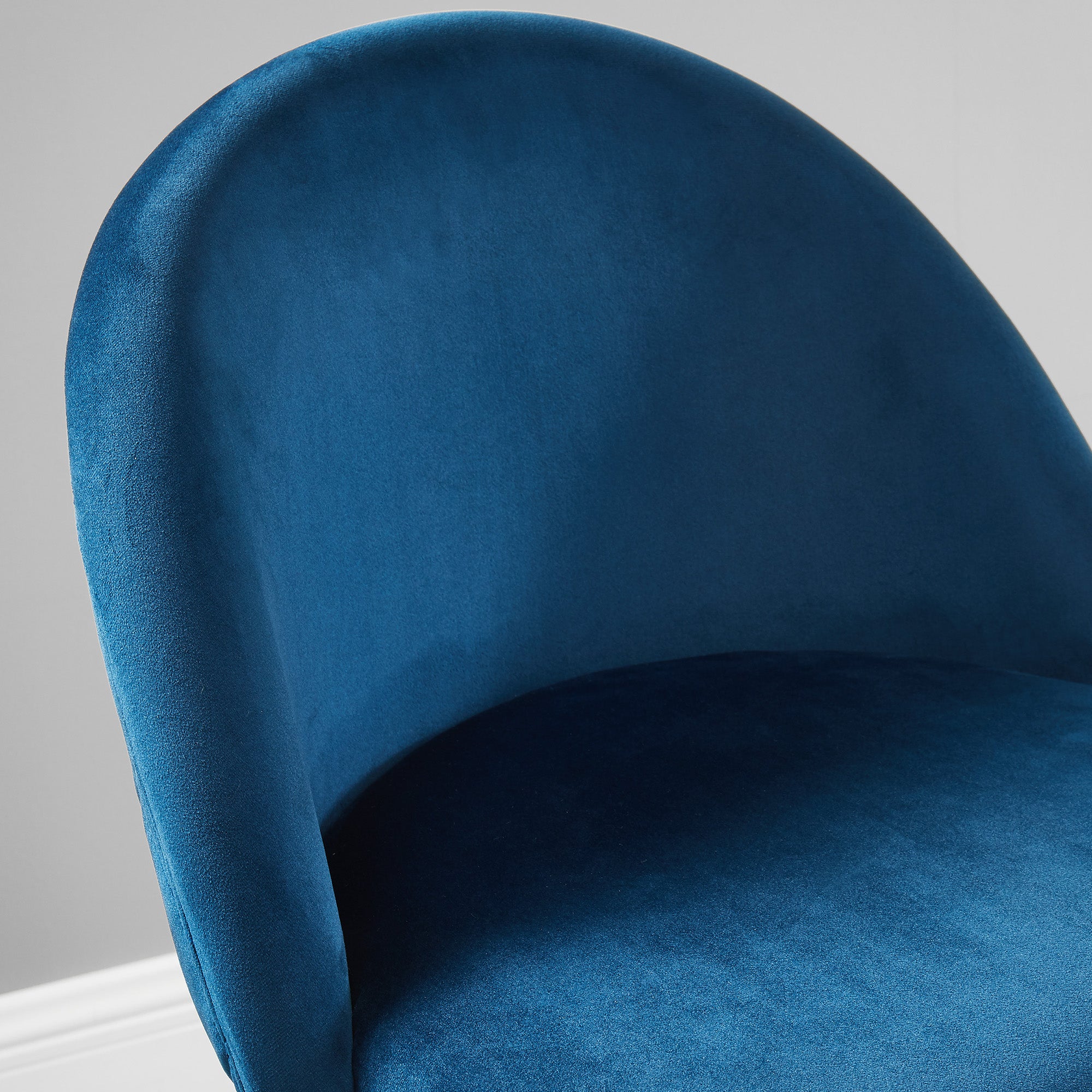 Sataro Lift Stool